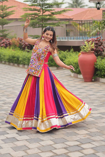 Unique Navratri lehnga and choli