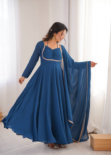 Trending Thread Anarkali
