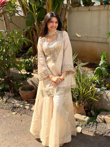 INDO WESTERN , premium designs 😍